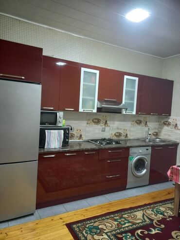 hazir metbex mebeli: Metbex mebeli.qiymet 440 man.olcu 4metr.ustunde hecne verilmir.yaxsi