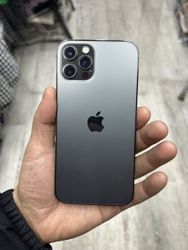 Apple iPhone: IPhone 12 Pro, Б/у, 128 ГБ, Черный, Защитное стекло, Чехол, 81 %