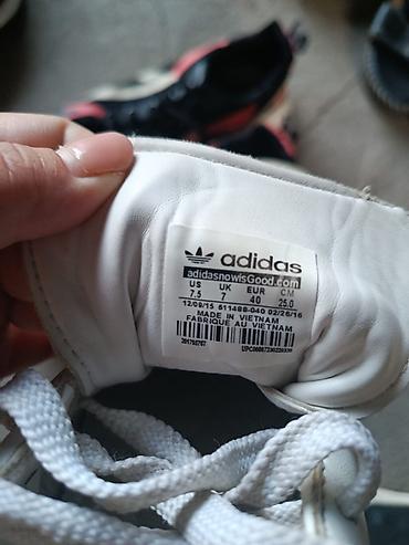 кросовка адидас: Кроссовки Adidas Originals - Модель: низкие кеды с тремя полосками - — 2