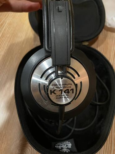 профессиональные усилители для наушников: Полноразмерные, Akg, Б/у, Проводные, Студийные