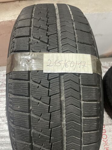 Шины: Шины 215 / 60 / R 17, Б/у, Пара, Легковые, Япония, Bridgestone