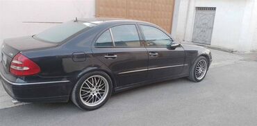 Μεταχειρισμένα Αυτοκίνητα: Mercedes-Benz E 320: 3 l. | 2004 έ. Λιμουζίνα