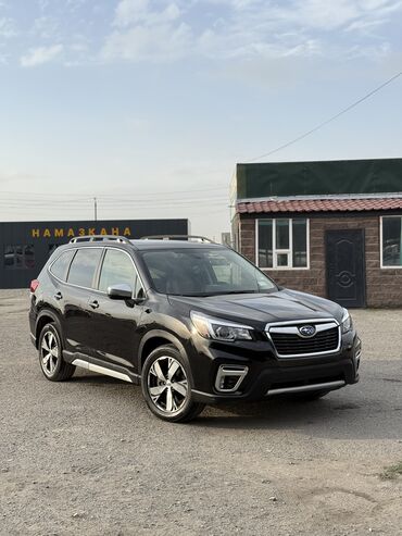 авто гаражное хранение: Subaru Forester: 2021 г., 2.5 л, Автомат, Бензин, Кроссовер