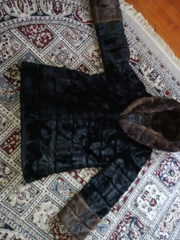 Kurtkalar: Təzə 48 raz şuba 300 man.Dəri pencək S raz.25 man.zərli biserli — 8