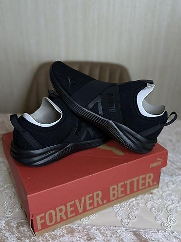 Kişi ayaqqabıları: 39 razmer PUMA amerikadan sifaris edilib. Razmer duzgun olmadigi ucun — 1