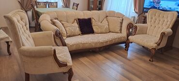 Divan, İşlənmiş, Açılmayan, Bazasız, Parça, Çatdırılma yoxdur