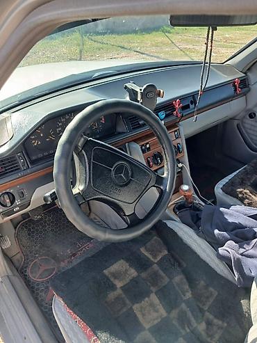 Mercedes-Benz W124: 1992 г., 2 л, Кол менен иштөөчү, Бензин, Седан — 10