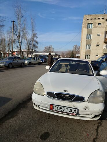 нанос машина: Daewoo Nubira: 2000 г., 1.5 л, Механика, Бензин, Седан