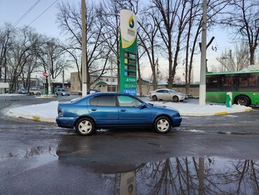 Nissan: Nissan Primera: 2002 г., 1.8 л, Механика, Газ, Седан