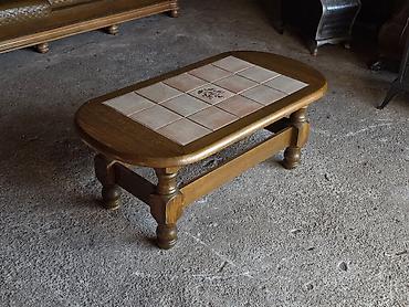 Stilski klub stolovi: Drveni klub sto sa keramičkim pločicama - Materijal: masivno drvo — 10