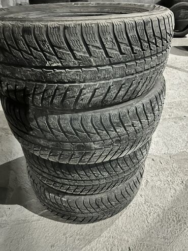 зимние шины на ниву 21214: Шины 255 / 60 / R 18, Зима, Б/у, Комплект, Внедорожные (АТ/МТ), Nokian