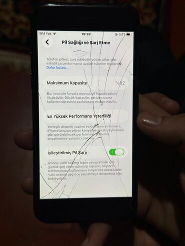 Apple iPhone: IPhone SE 2020, Qara, Qırıq — 10