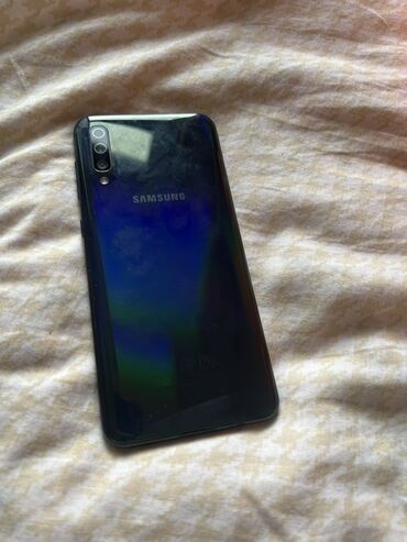 Samsung: Samsung Galaxy A50, 64 GB, rəng - Qara, İki sim kartlı