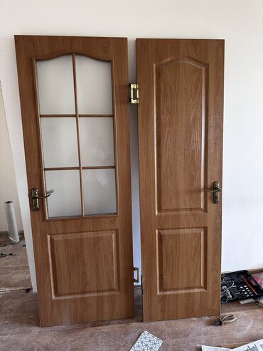 Межкомнатные двери: Стеклянная дверь, МДФ, Распашная, Б/у, 200 * Самовывоз