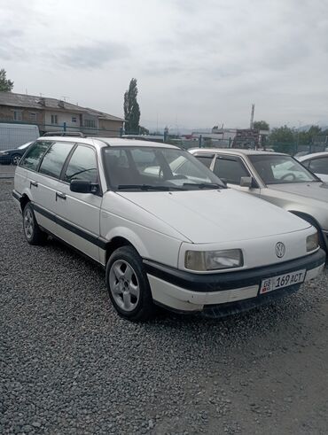 ош транспорт: Volkswagen Passat: 1989 г., 1.8 л, Механика, Бензин, Универсал