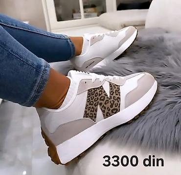 Patike: New Balance patike

CLASSIC

36-46

Cene su na slikama — 11