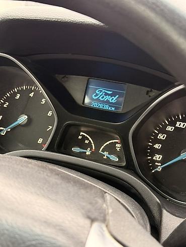 Ford: Ford Focus: 2011 г., 1.6 л, Механика, Бензин, Седан — 10