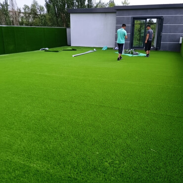qazon satisi: 🌿 Süni qazon ilə məkanınızı yaşıl və rahat edin! 🌿 🏡 Balkon, eyvan