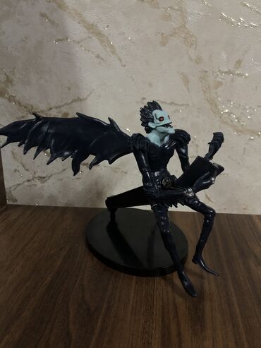 heykelcikler: Death Note Ryuk heykəlciyi Şəxsi kolleksiyamdandır.Dəyərindən daha