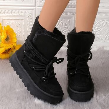 Ugg obuća: Ugg čizme, bоја - Crna, 38.5 — 3