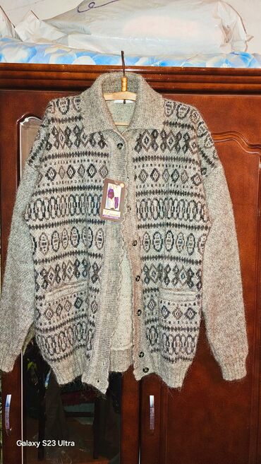 toxunma jaket: Tezedi. Razmer boyuk. 46-54bow modeldi her cekiye geder