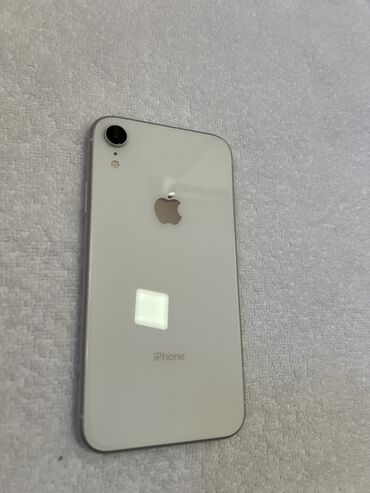 Apple iPhone: IPhone Xr, 64 ГБ, White Titanium, 79 %