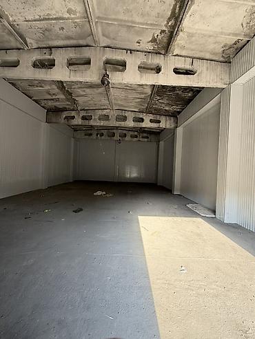 склад на аренду: 240 м², С высокими потолками — 4