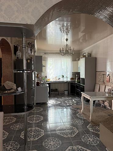 Долгосрочная аренда домов: 480 м², 10 комнат, Кондиционер, Бронированные двери, Парковка — 5