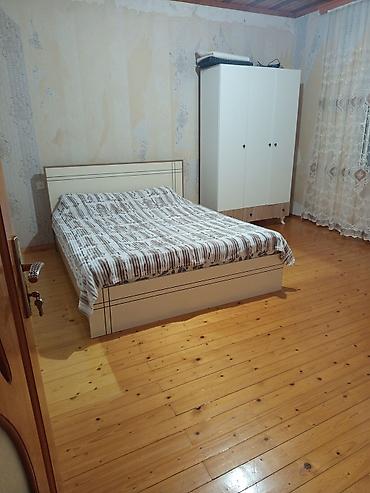 bilecerde evler: 3 otaqlı, 90 kv. m, Orta təmir — 4