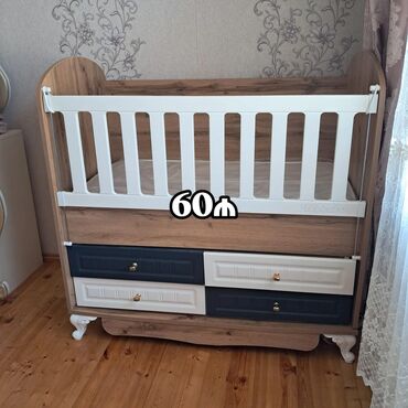 Oğlan və qız üçün, İşlənmiş, Dördbucaq, Beşik, Dəst ilə, Matras ilə, Yellənmə mexanizm ilə
