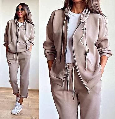 pull and bear komplet: Komplet trenerka: 4200 dinara — 2