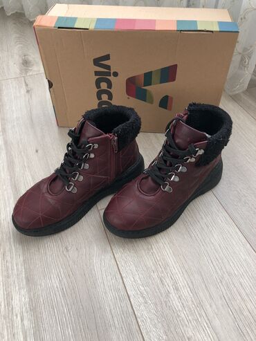 Детская обувь: Зимние ботинки 34 размер • Бренд Vicco (Турция) • Состояние отличное