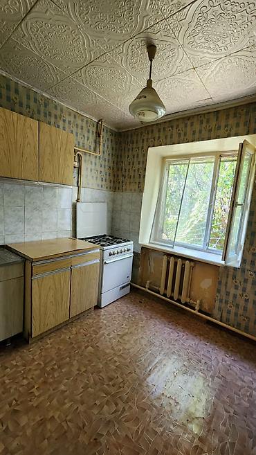 кольбаев: 1 комната, 29 м², Таатан ТЦ Индивидуалка, 1 этаж, Требуется ремонт — 5