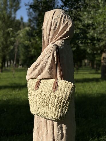 Другая женская одежда: Сумка для каждый день ✨
На Иссык-Куль тоже можно
Цена 1300