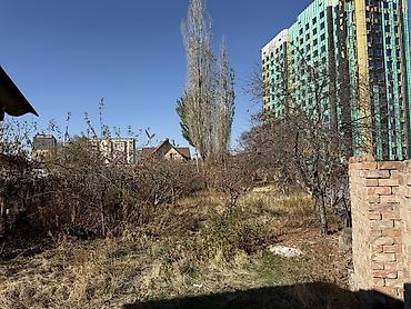 соток: Сдам в аренду дом с участком 10 соток на первой линии по Садырбаева — 1