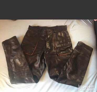 pantalone na vezivanje: Pantalone bоја - Crna
