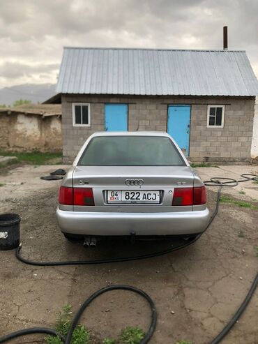 Audi: Audi A6: 1994 г., 2.6 л, Механика, Седан — 6