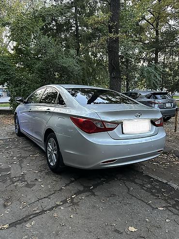 Продажа авто: Hyundai Sonata: 2013 г., 2 л, Автомат, Газ, Седан — 8