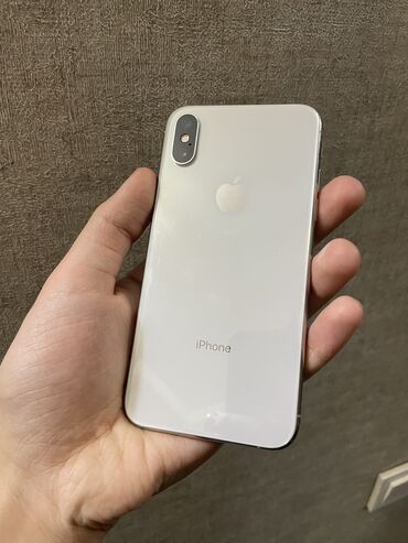 Apple iPhone: IPhone Xs, Б/у, 64 ГБ, Белый, Защитное стекло, Чехол, Кабель, 77 %