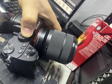 Фотоаппараты: Срочно продаю Sony alpha a7 III 2 батарейка зарядник Состояние как