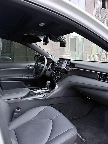 tayota progres: Toyota Camry: 2023 г., 2.5 л, Вариатор, Гибрид, Седан — 9