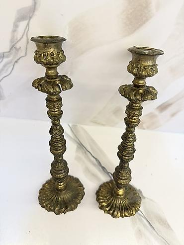 İki ədəd bürünc şamdan dəsti - Material: ağır bürünc ərinti - Üslub