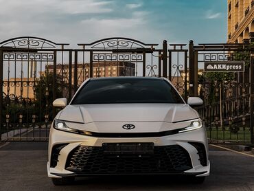 runx alex: Toyota Camry: 2024 г., 2 л, Вариатор, Гибрид, Седан
