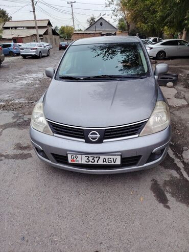 тико эшик: Nissan Tiida: 2008 г., Хетчбек