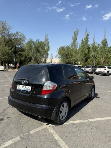 Honda: Honda Fit: 2010 г., 1.5 л, Автомат, Бензин, Хэтчбэк — 9