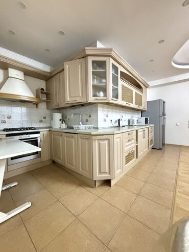 Продажа квартир: 3 комнаты, 138 м², Элитка, 3 этаж, Евроремонт — 3