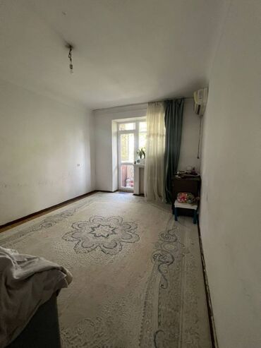 продаю квартиру микрорайон: 2 комнаты, 46 м², Индивидуалка, 3 этаж, Косметический ремонт