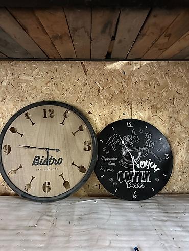 Часы для дома: Настенные часы, есть 3 штуки, в кафе/барном стиле. 1) Bistro Cafe — 2