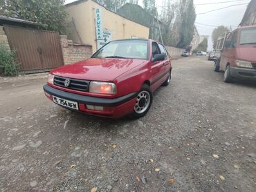 Volkswagen: Volkswagen Vento: 1993 г., 1.8 л, Механика, Бензин, Седан