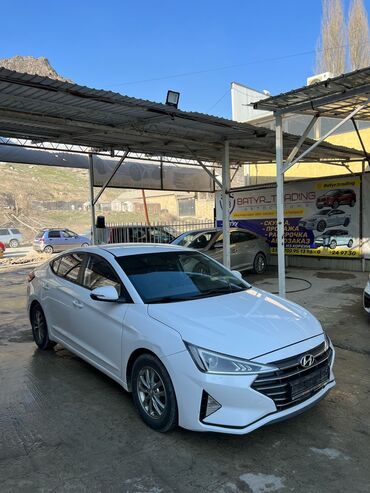 Hyundai: Hyundai Avante: 2019 г., 1.6 л, Автомат, Бензин, Седан